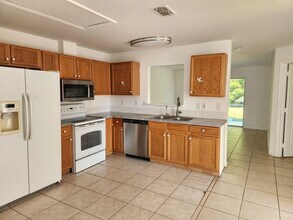 4770-4772 Jordan Ave S in Lehigh Acres, FL - Foto de edificio - Building Photo