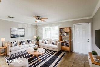 240 N 69th Way in Hollywood, FL - Building Photo - Building Photo