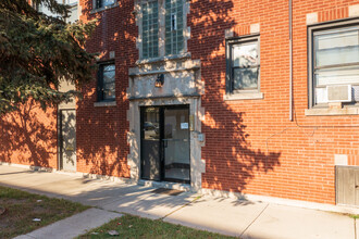 7450 S Luella Ave in Chicago, IL - Building Photo - Building Photo