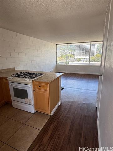 property at 1403 Makiki St