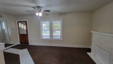 1573 East Ave in Akron, OH - Foto de edificio - Building Photo