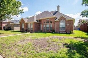 7206 Euclid Dr in Rowlett, TX - Building Photo