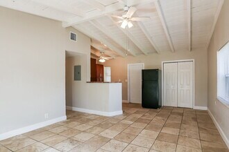 1616 NW 16th St in Fort Lauderdale, FL - Foto de edificio - Building Photo