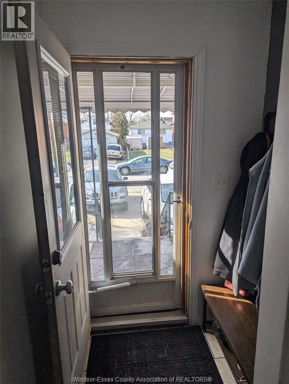 856 Pillette Rd in Windsor, ON - Building Photo - Building Photo