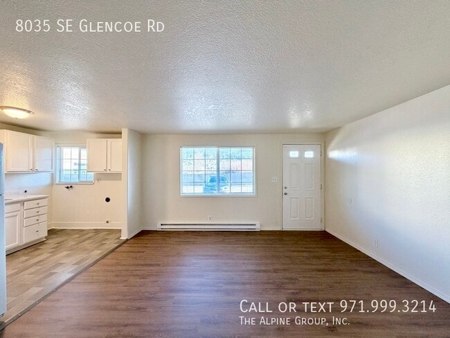 8035 SE Glencoe Rd in Portland, OR - Building Photo - Building Photo