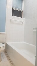 324 E 50th St in New York, NY - Building Photo - Building Photo