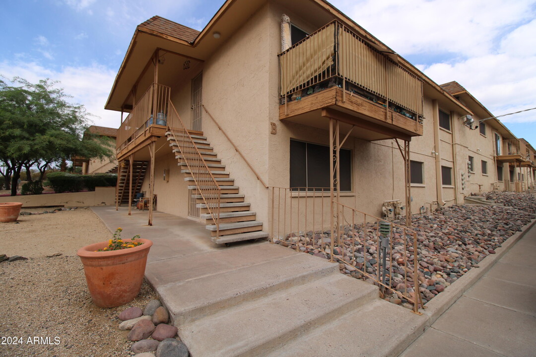 1130 E Butler Dr in Phoenix, AZ - Building Photo