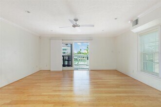 11820 Capri Cir S in Treasure Island, FL - Building Photo - Building Photo