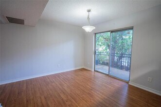 4020 Holland Ave in Dallas, TX - Building Photo - Building Photo