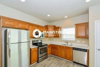 3799 Willow Creek Rd in Nashville, TN - Building Photo - Building Photo