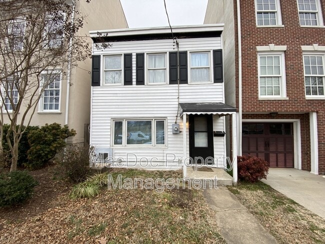 107 Lafayette Blvd in Fredericksburg, VA - Building Photo - Building Photo