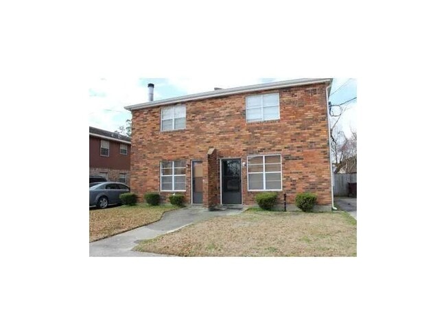 property at 2747 Tupelo St