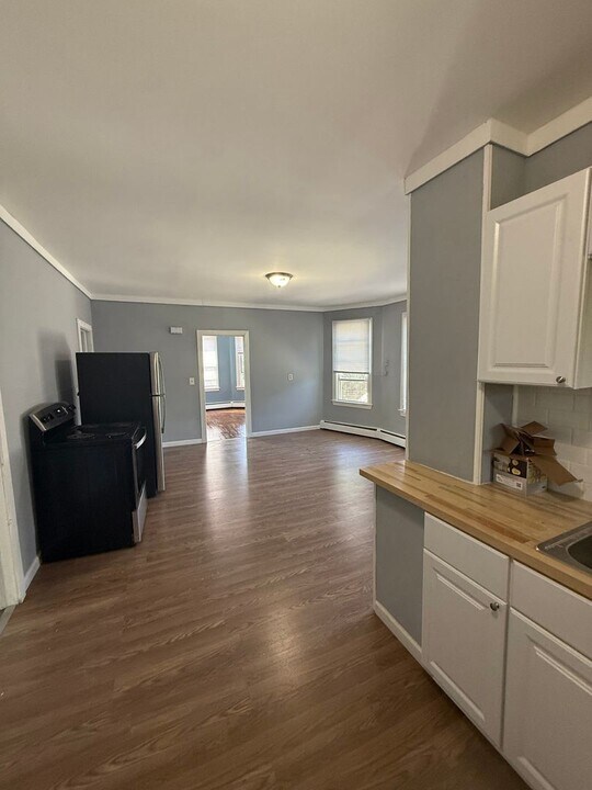 3 Omo St in Middletown, CT - Building Photo
