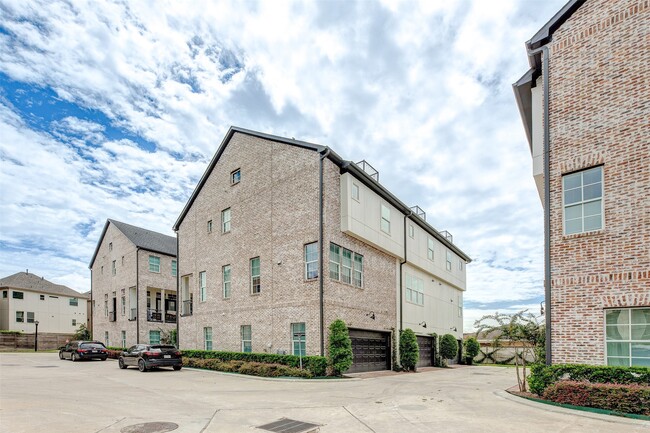 2028 Waterloo Station Rd in Houston, TX - Building Photo - Building Photo