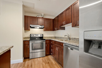 16 Peterborough St, Unit 101 in Boston, MA - Building Photo - Building Photo