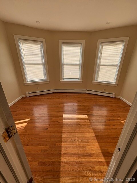 144 Cowles St in Bridgeport, CT - Building Photo