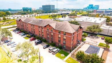 Furnished Studio-Houston - Westchase - Wes in Houston, TX - Foto de edificio - Building Photo