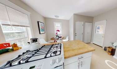 8 Chapman Pl, Unit 2A in Cambridge, MA - Foto de edificio - Building Photo
