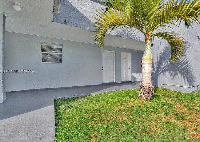 9371 Fontainebleau Blvd, Unit 1101 in Miami, FL - Building Photo - Building Photo