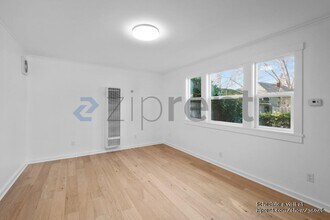 430 Goodman Ave in Santa Rosa, CA - Foto de edificio - Building Photo