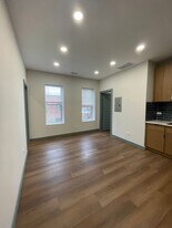 1001 W 31st St in Chicago, IL - Building Photo