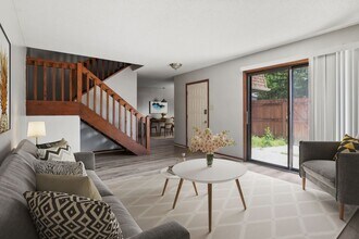 305 W Tower Ct in Muncie, IN - Foto de edificio - Building Photo