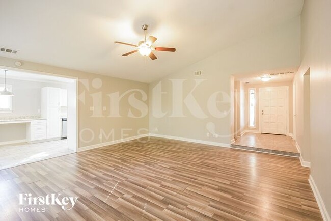 939 Dickens Rd NW in Lilburn, GA - Building Photo - Building Photo
