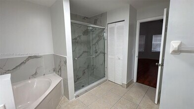 13773 NW 22nd St in Sunrise, FL - Building Photo - Building Photo