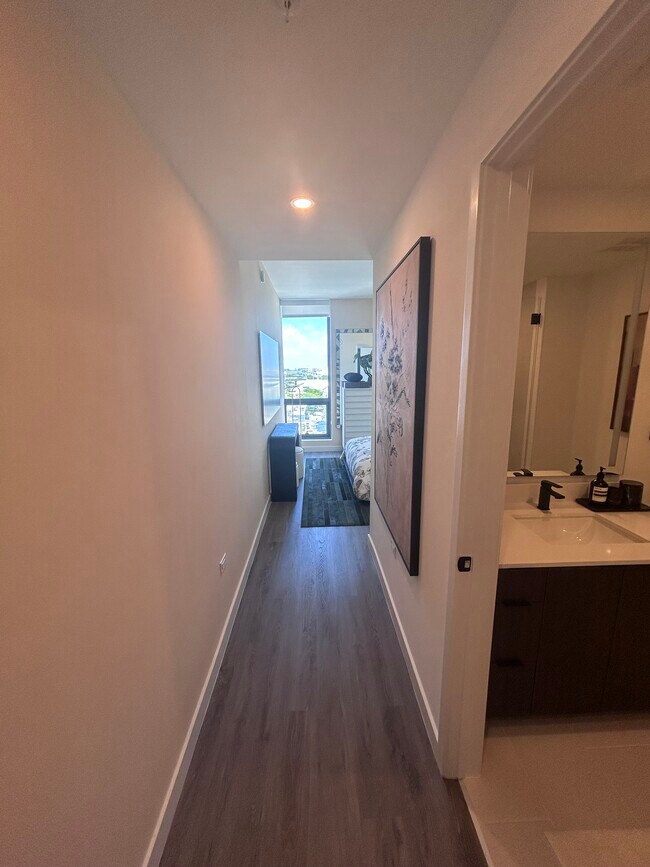 83 NW 26th St, Unit B9 in Miami, FL - Foto de edificio - Building Photo