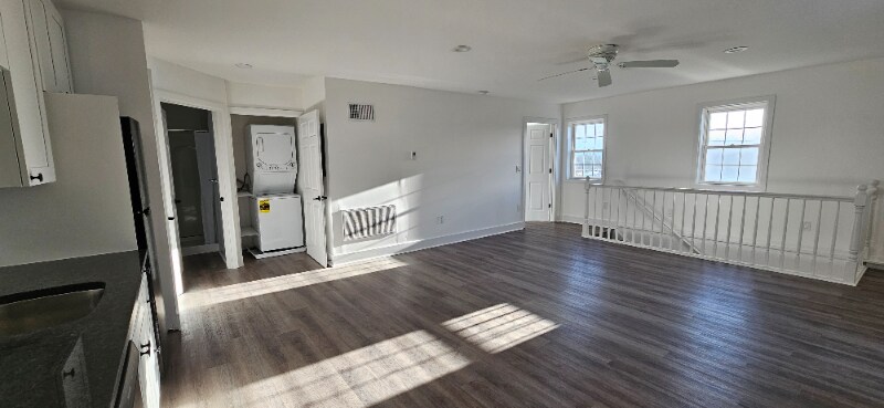 19 N Trooper Rd in Trooper, PA - Building Photo