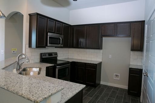 205 Hidden Springs Dr in Bastrop, TX - Building Photo - Building Photo
