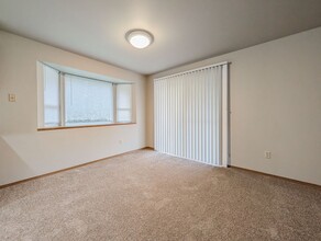 9703 48th Dr NE in Marysville, WA - Building Photo - Building Photo