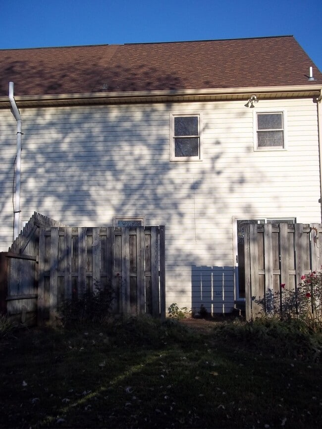 223 Cross Keys Dr in Strasburg, PA - Building Photo - Building Photo