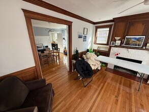 7 Addington Rd, Unit 1 in Brookline, MA - Building Photo - Building Photo