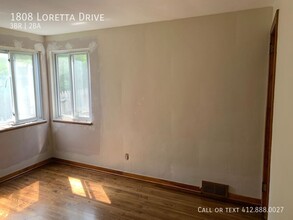 1808 Loretta Dr in Pittsburgh, PA - Building Photo - Building Photo