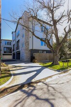 3107 Saint Charles St, Unit C in Houston, TX - Building Photo - Building Photo