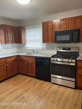 13 Johnson Ave in Matawan, NJ - Building Photo - Building Photo