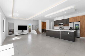 828 SW 30th St in Fort Lauderdale, FL - Building Photo - Building Photo