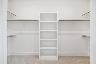 1538 W Tidwell Rd in Houston, TX - Building Photo - Building Photo