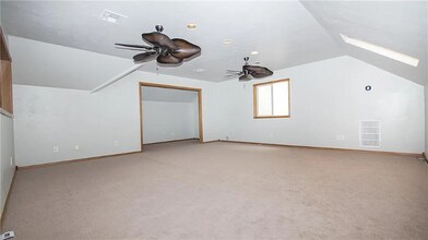 404 Timberdale Dr in Edmond, OK - Building Photo - Building Photo