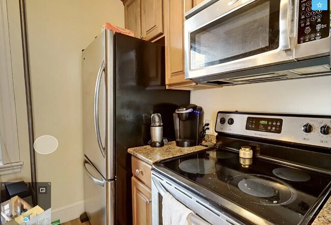 127 Myrtle St, Unit 3 in Boston, MA - Building Photo - Building Photo