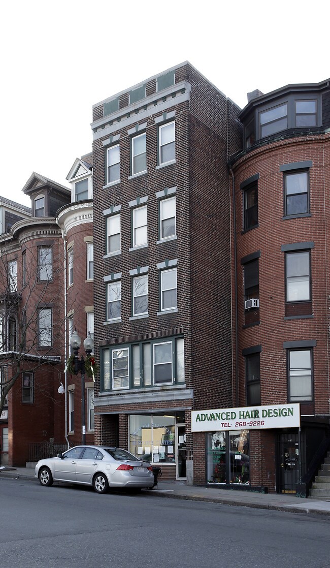 489 E Broadway in South Boston, MA - Building Photo - Building Photo