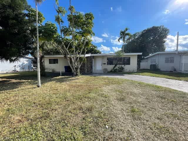 510 NE 172nd St in North Miami Beach, FL - Building Photo