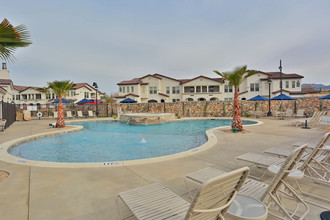 Las Mansiones at Cimarron in El Paso, TX - Foto de edificio - Building Photo