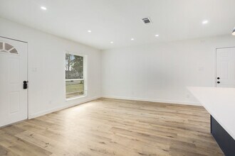 110 Glenn Ave in Rockwall, TX - Building Photo - Building Photo