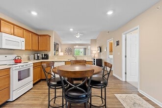 Redwood Westfield Myra Way in Westfield, IN - Foto de edificio - Building Photo