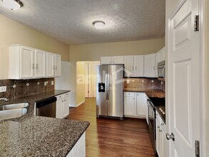 742 Keltoncrest Dr in Reynoldsburg, OH - Building Photo - Building Photo