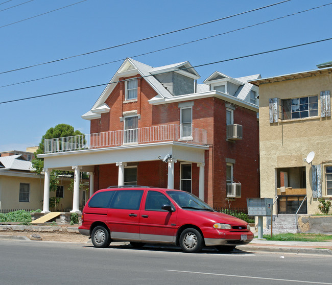 605 E Rio Grande Ave in El Paso, TX - Building Photo - Building Photo