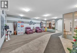 1102 Jalna Blvd in London, ON - Building Photo - Building Photo