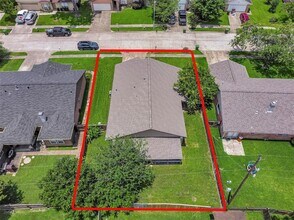 20110 Misty Pines Dr in Humble, TX - Building Photo - Building Photo